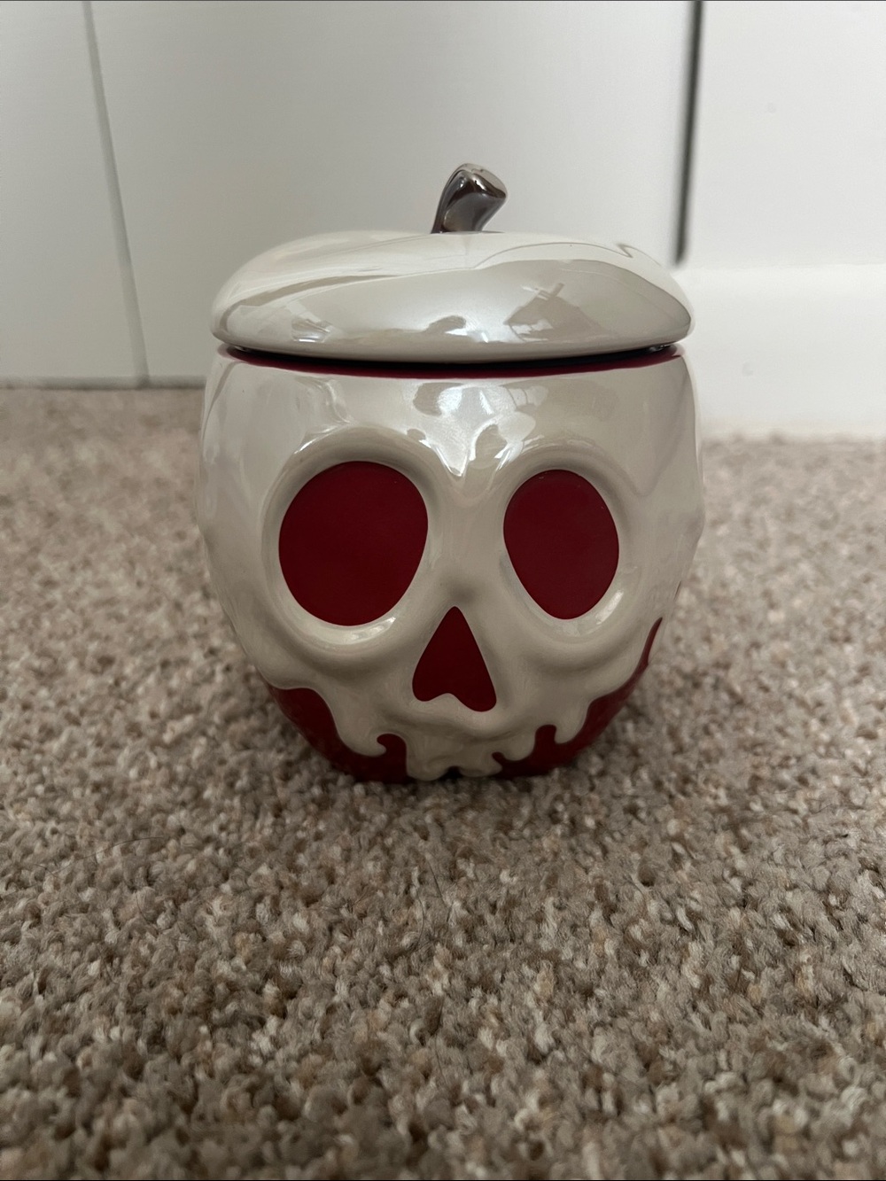 Disney Villains Evil Queen Ceramic Poison Apple Candle